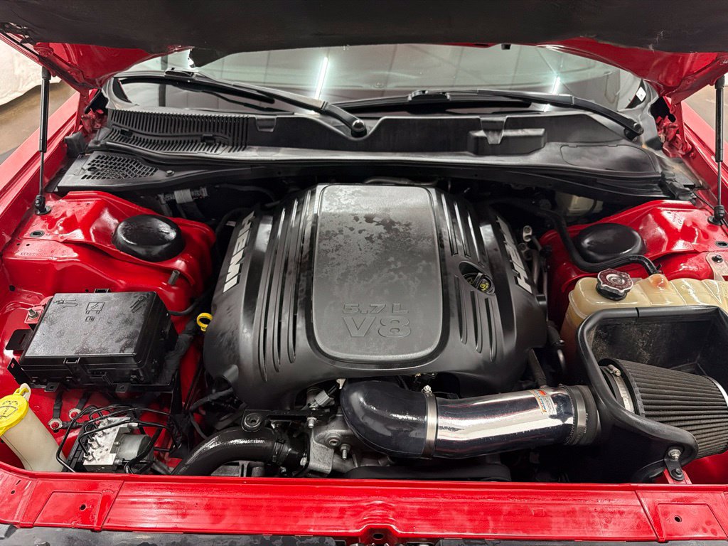 Used 2016 Dodge Challenger R/T Plus RWD image 31