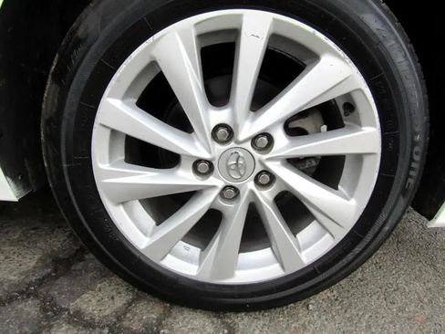 Used 2022 Toyota Camry LE image 25