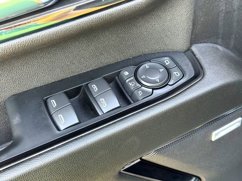 Used 2024 GMC Sierra 2500 AT4 w/ AT4 Premium Plus Package image 17