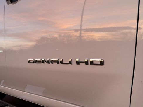 Used 2020 GMC Sierra 2500 Denali w/ Denali Ultimate Package AWD/4WD image 15