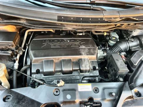 Used 2014 Honda Odyssey Touring Elite image 10