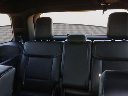 New 2025 Ford Expedition Platinum w/ Stealth Performance Package AWD/4WD image 24