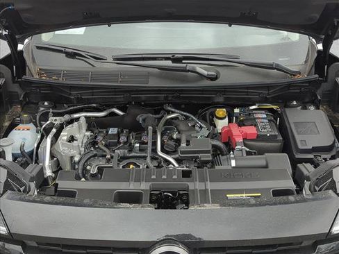 New 2026 Nissan Kicks SV w/ Charging Package image 21