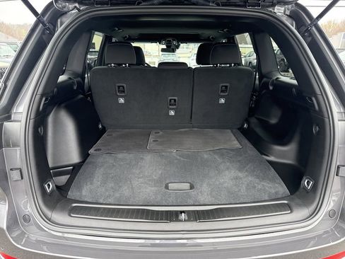 New 2025 Jeep Grand Cherokee 4WD image 24