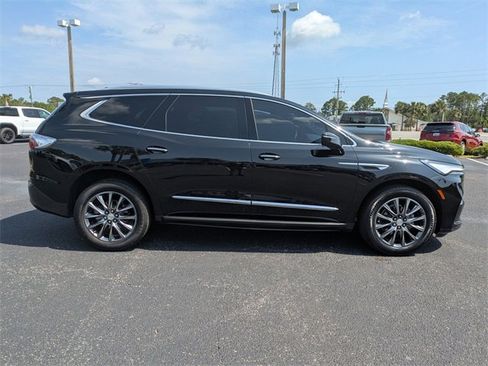 Used 2022 Buick Enclave Essence w/ LPO, Hit The Road Package image 3
