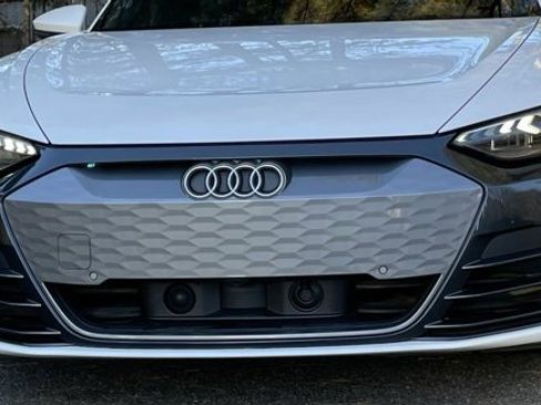 Used 2022 Audi e-tron GT Premium Plus image 3
