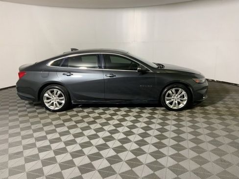 Used 2016 Chevrolet Malibu LT image 6