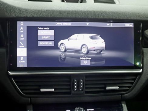 Used 2019 Porsche Cayenne AWD/4WD image 19