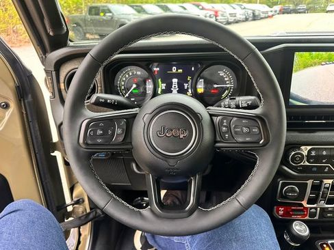 Used 2025 Jeep Wrangler Unlimited Sport S 4xe AWD/4WD image 41