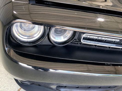 Used 2023 Dodge Challenger SXT RWD image 27