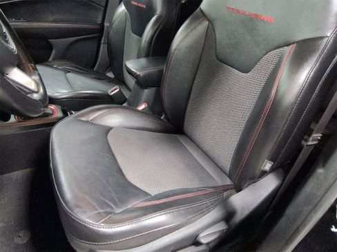 Used 2020 Jeep Compass Trailhawk image 17