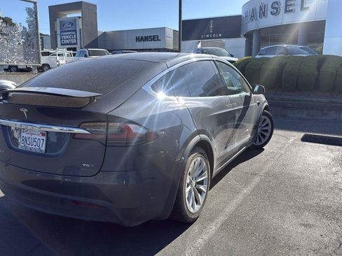 Used 2016 Tesla Model X 75D AWD/4WD image 2