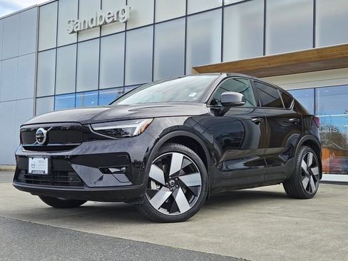 Used 2023 Volvo C40 P8 Recharge Ultimate w/ Protection Package Premier image 1