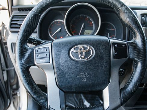 Used 2011 Toyota 4Runner SR5 w/ Premium Pkg w/Leather AWD/4WD image 14