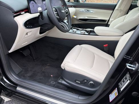 New 2026 Genesis GV70 2.5T image 9