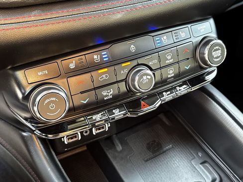 Used 2024 Dodge Durango R/T image 21