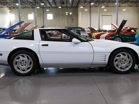 Used 1993 Chevrolet Corvette Coupe image 30