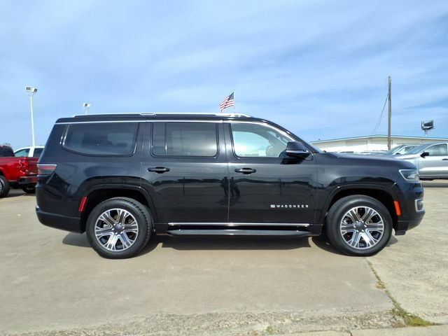 Used 2024 Jeep Wagoneer Series II w/ Flexible Seating Group RWD image 4