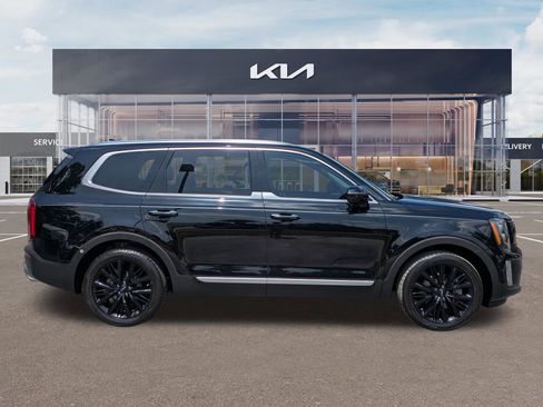 Certified 2022 Kia Telluride SX FWD image 3