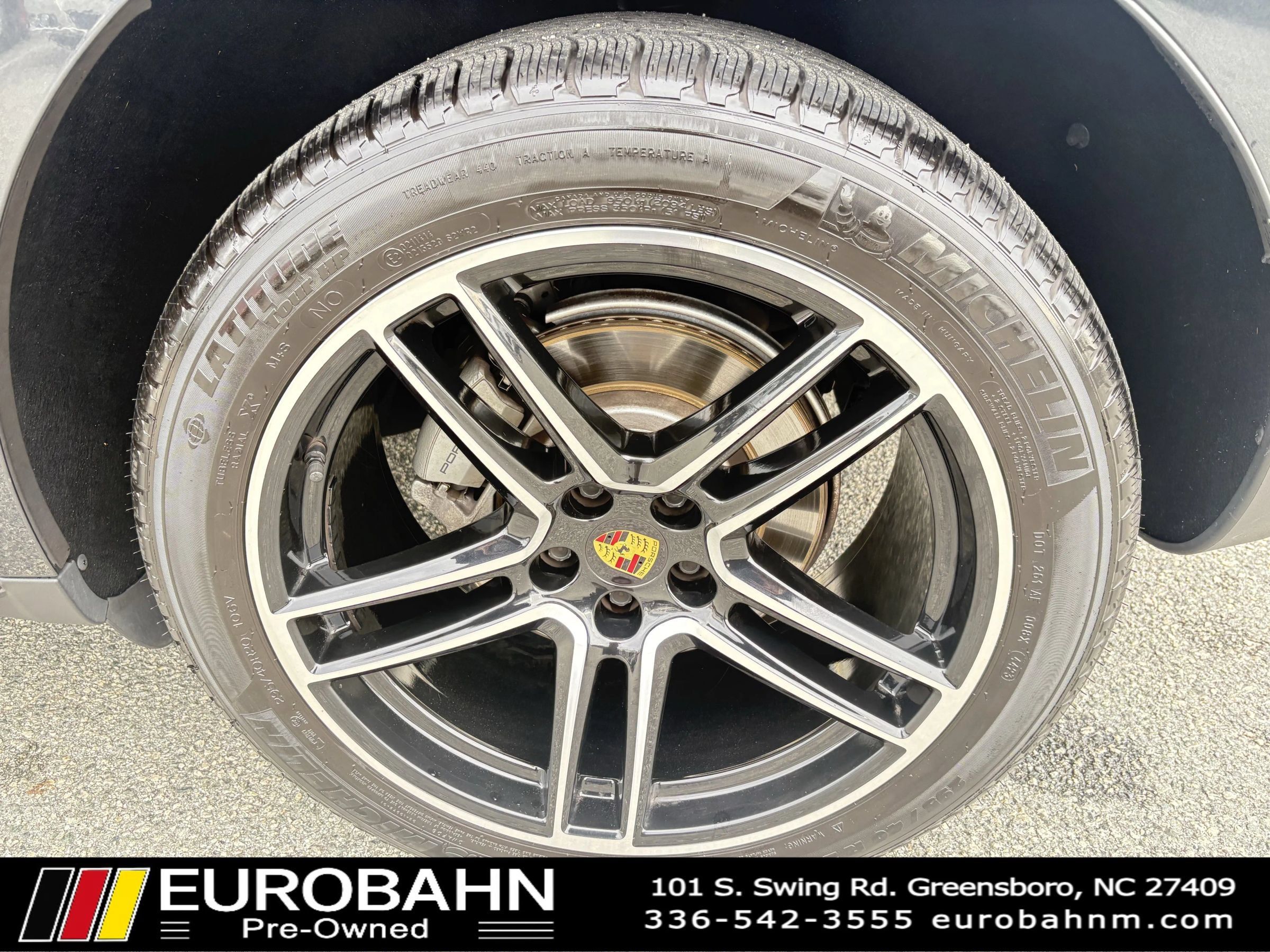 Used 2021 Porsche Macan S AWD/4WD image 32