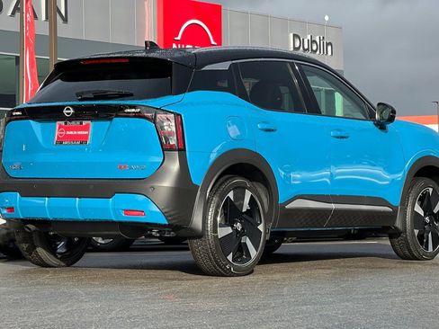 New 2026 Nissan Kicks SR w/ SR Premium Package AWD/4WD image 4
