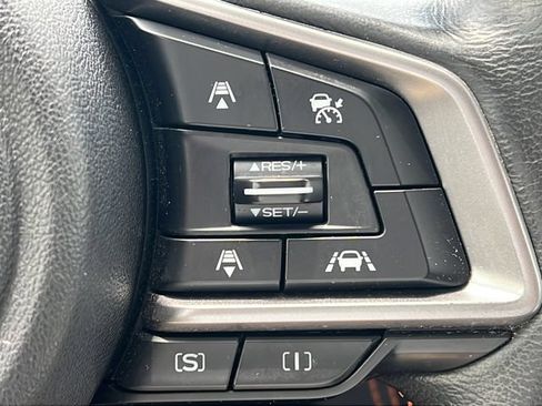 Used 2020 Subaru Crosstrek 2.0i Premium w/ Moonroof Package 1 AWD/4WD image 25
