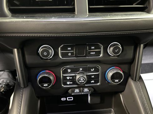 Used 2024 Chevrolet Tahoe LS image 19