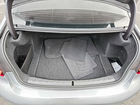 Used 2024 BMW 330i xDrive Sedan w/ M Sport Package image 28