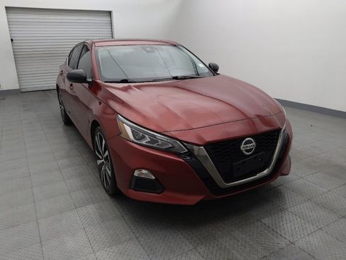 Used 2021 Nissan Altima 2.5 SR w/ SR Premium Package image 14