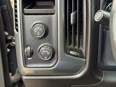 Used 2016 Chevrolet Silverado 1500 LT AWD/4WD image 19