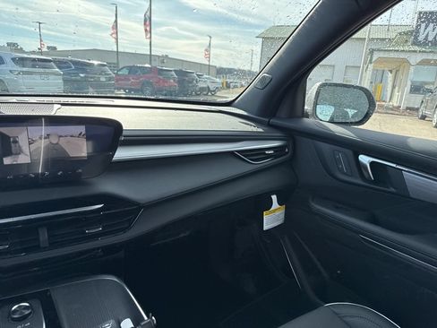 New 2026 Buick Enclave Preferred w/ Power Package FWD image 31