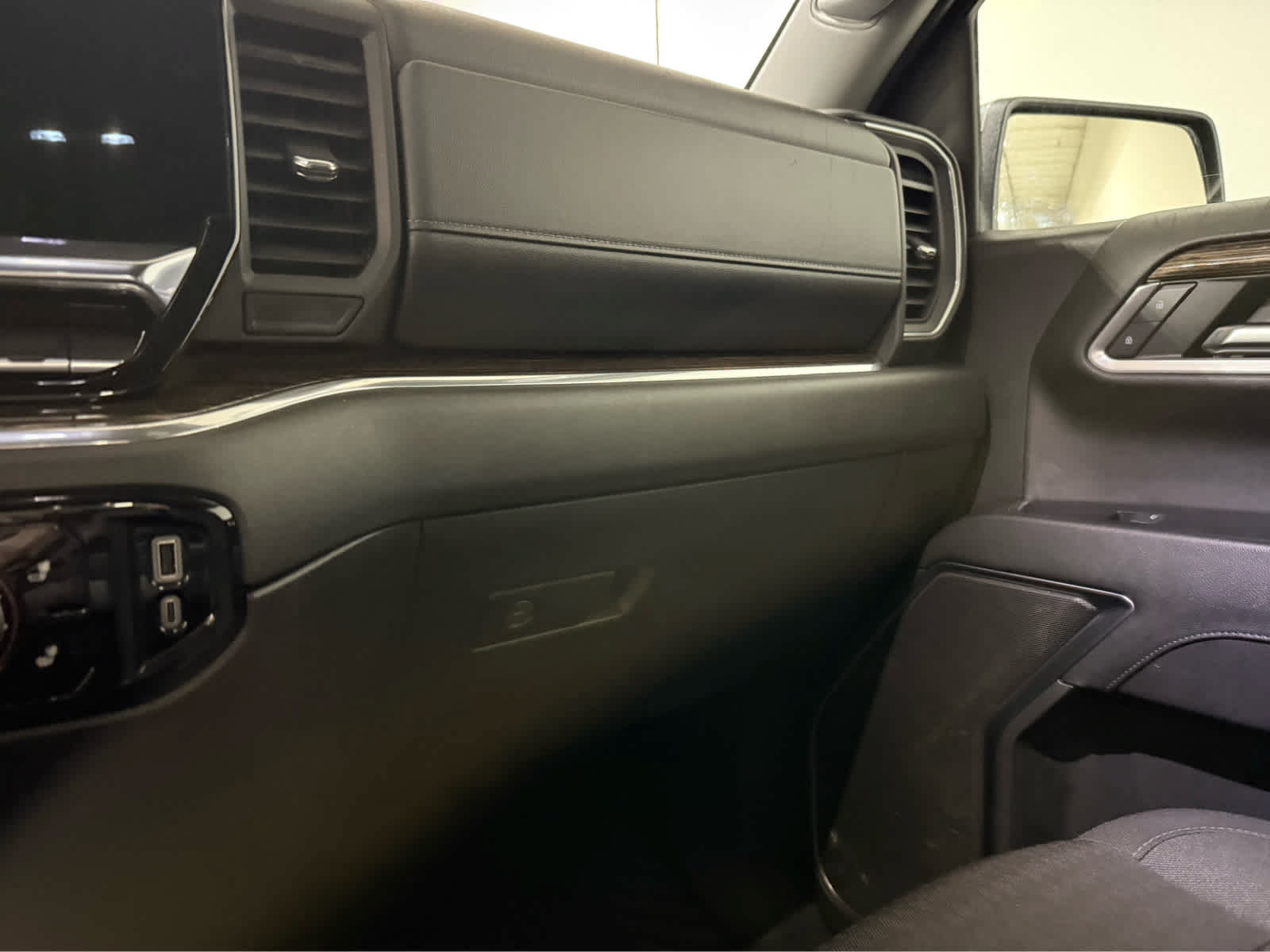 Used 2024 GMC Sierra 1500 SLE AWD/4WD image 19