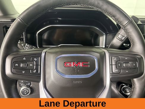 Used 2025 GMC Sierra 1500 SLT image 14