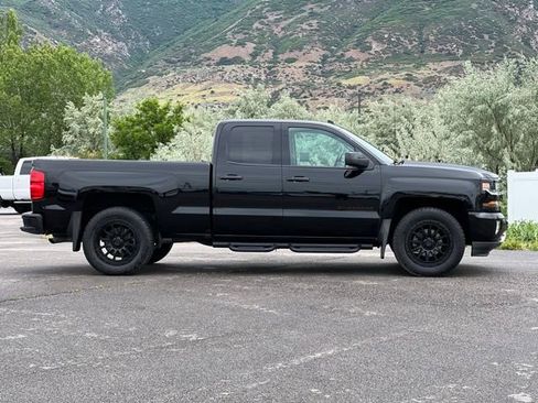 Used 2019 Chevrolet Silverado 1500 LT w/ All Star Edition AWD/4WD image 8