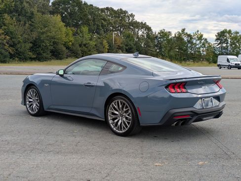 Certified 2024 Ford Mustang GT Premium image 6