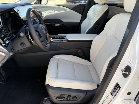 New 2026 Lexus RX 450h AWD image 16