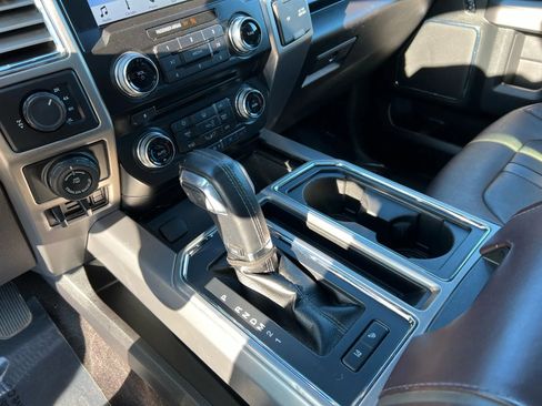 Used 2016 Ford F150 Platinum w/ Equipment Group 701A Luxury image 15