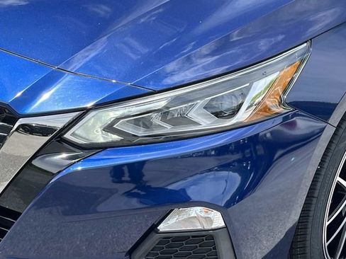 Used 2021 Nissan Altima 2.5 SR FWD image 13