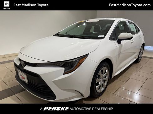 Certified 2023 Toyota Corolla LE image 1