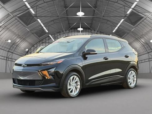 Used 2023 Chevrolet Bolt EUV LT FWD image 3