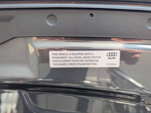 Used 2019 Audi Q8 Prestige AWD/4WD image 32