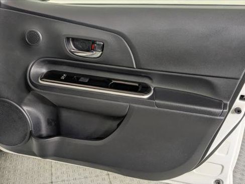 Used 2016 Toyota Prius C Two image 21