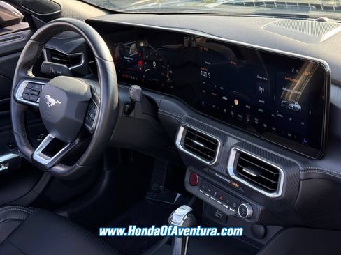 Used 2025 Ford Mustang Premium RWD image 11