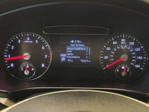 Used 2020 Kia Sorento LX AWD/4WD image 23
