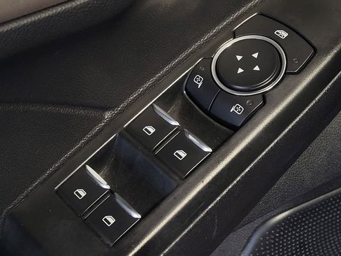 Used 2022 Ford Escape SEL w/ Technology Package FWD image 27