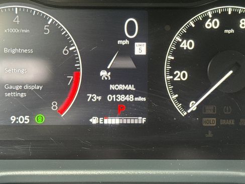 Used 2024 Honda HR-V LX image 23