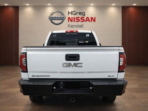 Used 2018 GMC Sierra 1500 SLT w/ Enhanced Driver Alert Package RWD image 6