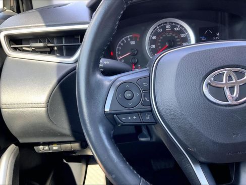 Used 2022 Toyota Corolla Cross LE w/ Moonroof Package FWD image 23