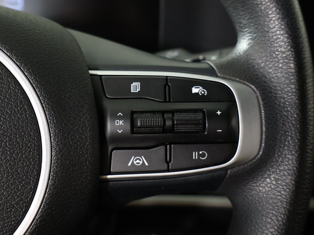 Used 2024 Kia Sportage LX FWD image 37