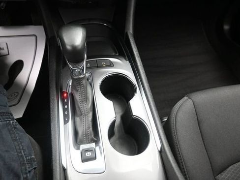 Used 2024 Chevrolet Malibu LT w/ Sport Edition FWD image 11